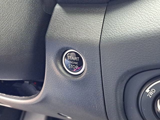 Used 2023 Nissan Frontier PRO-4X w/ Pro-4X Premium Package image 12