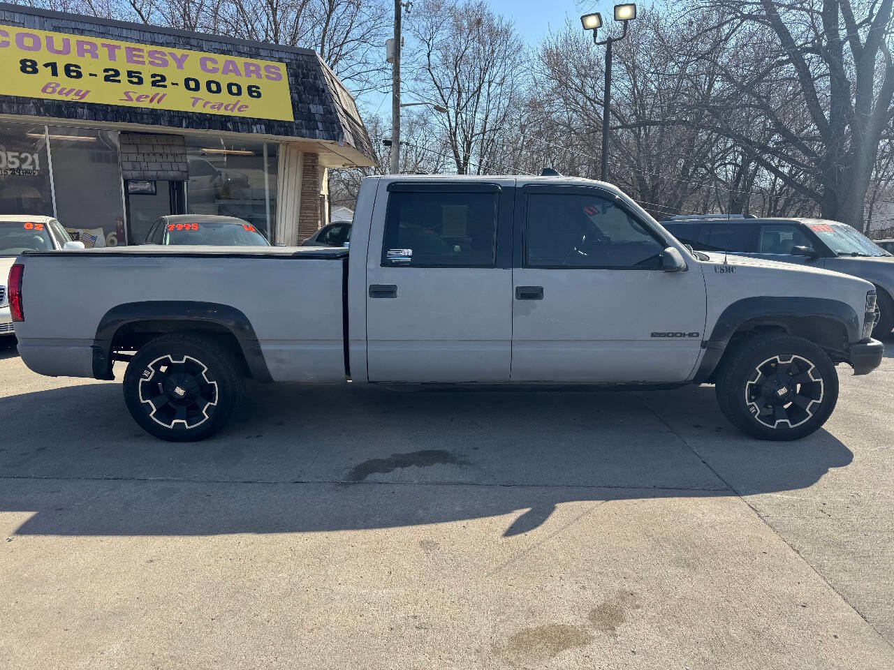 Used 1999 Chevrolet Silverado 2500 4x4 Crew Cab w/ Preferred Equipment Group 3 image 8