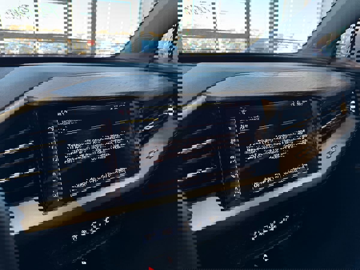 Used 2024 Audi Q4 e-tron Premium Plus w/ Premium Plus image 28