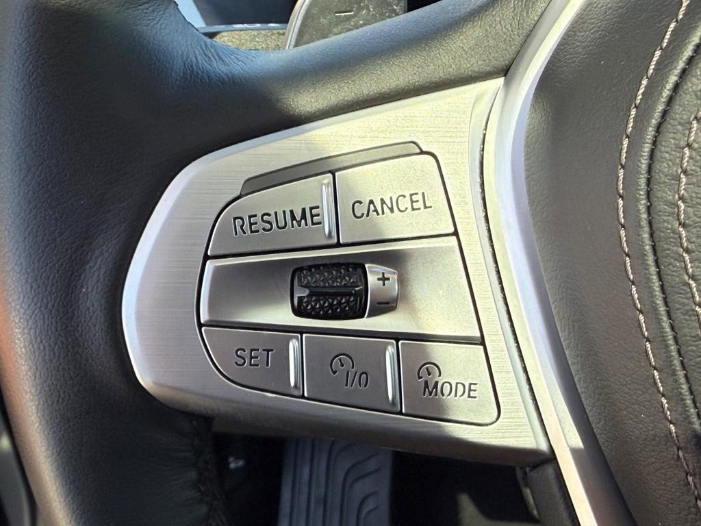 Certified 2023 BMW X7 xDrive40i w/ Premium Package image 17