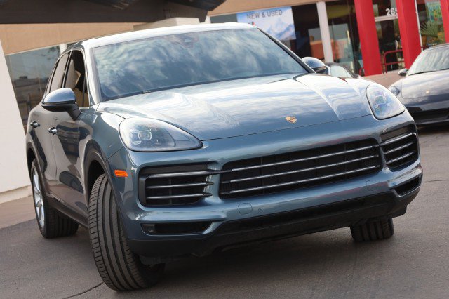 Used 2019 Porsche Cayenne AWD/4WD image 2
