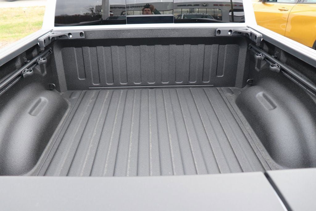New 2025 RAM 1500 Laramie w/ Night Edition image 9