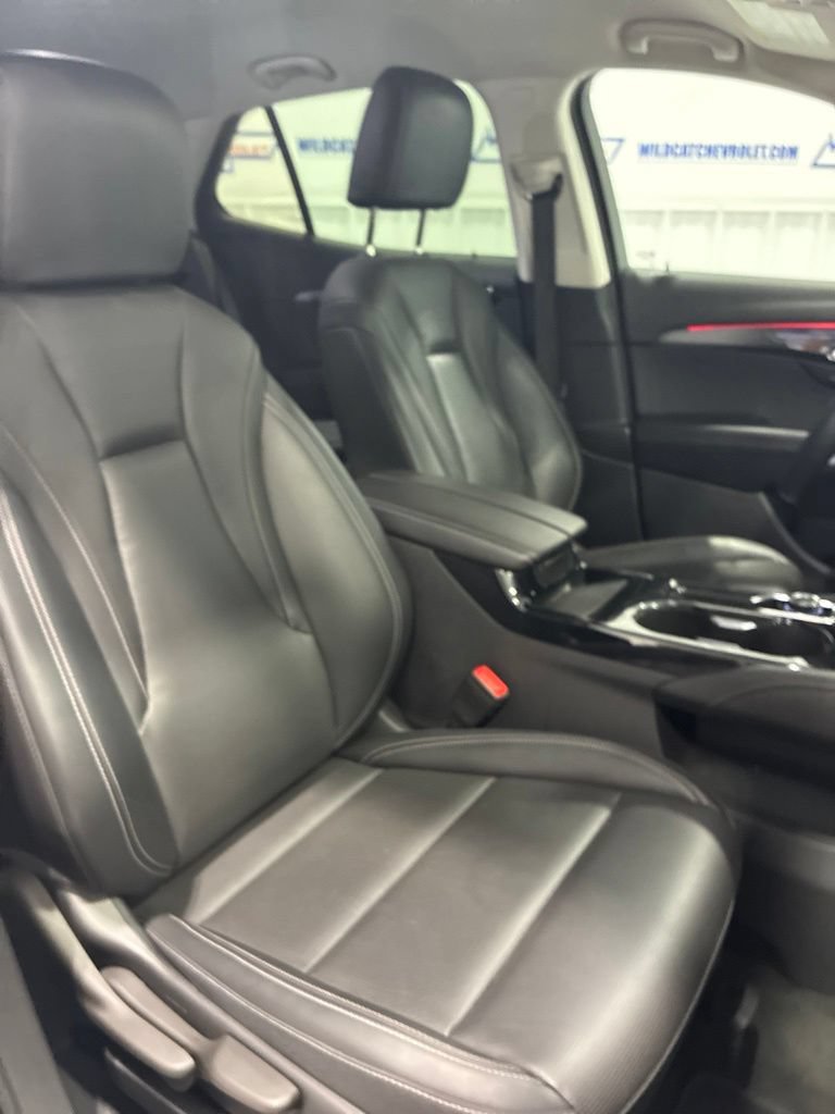 Used 2024 Buick Envision Preferred AWD/4WD image 39