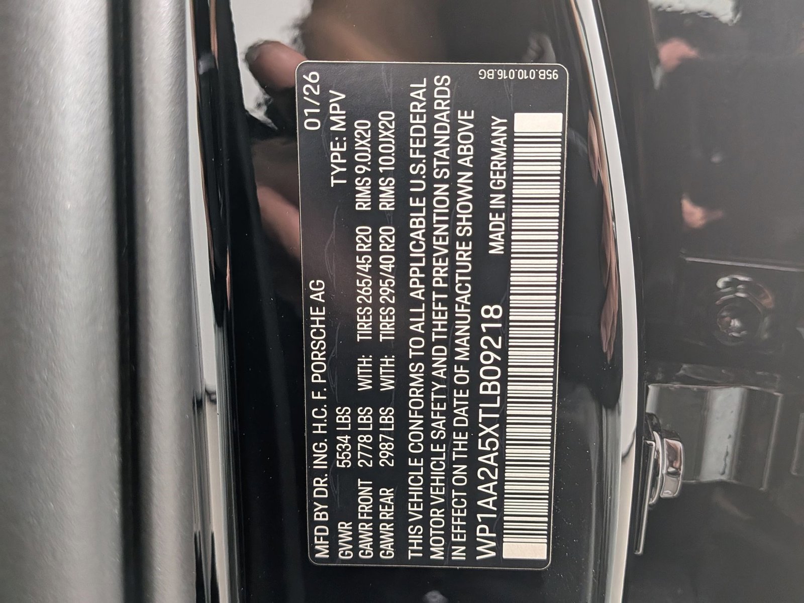 New 2026 Porsche Macan Turbo AWD/4WD image 27