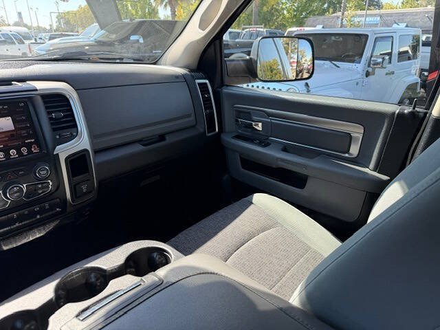 Used 2016 RAM 3500 Big Horn AWD/4WD image 13