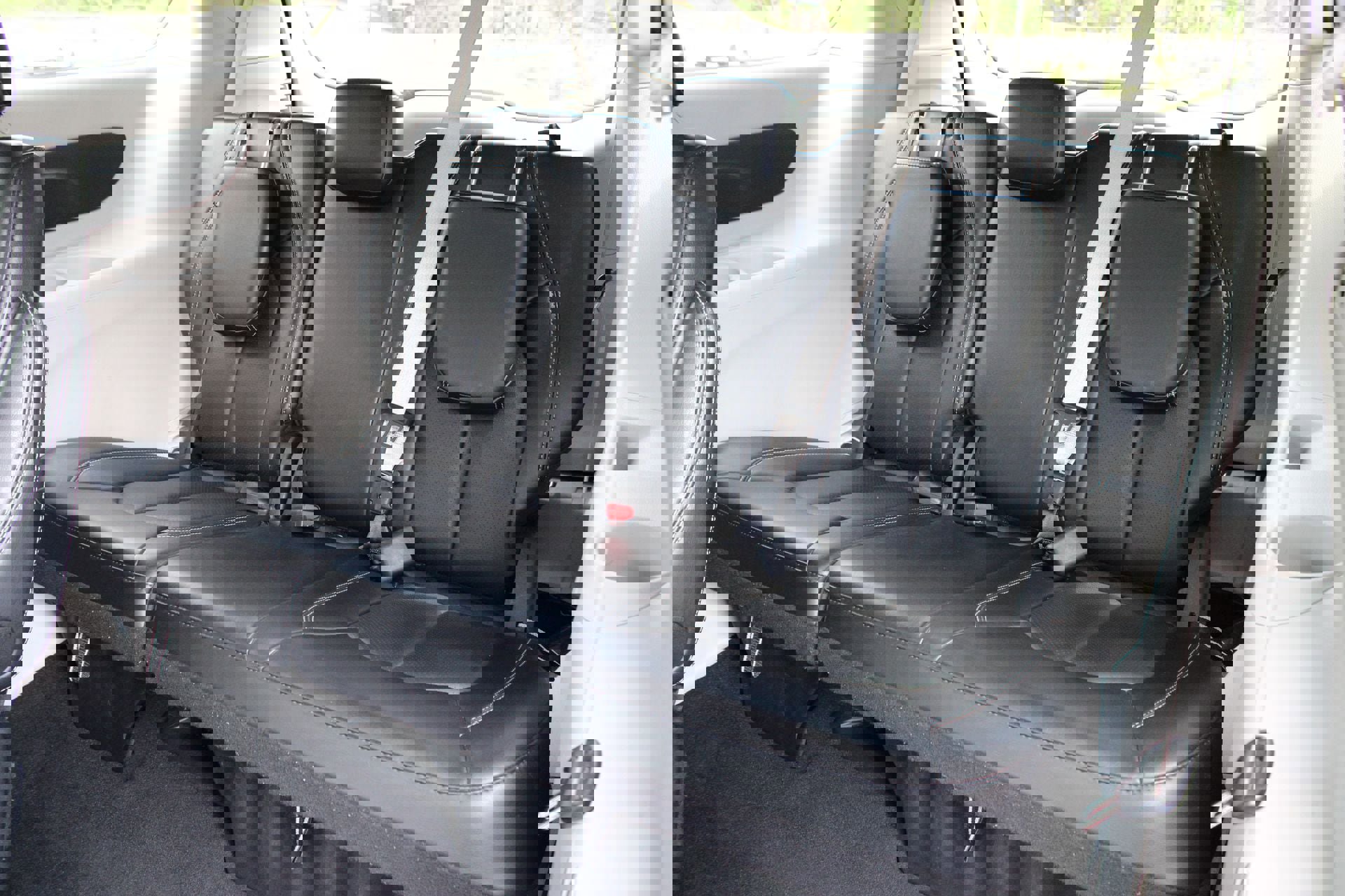 Used 2024 Chrysler Pacifica Touring-L image 18