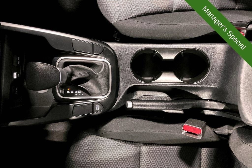 Used 2025 Kia Soul LX w/ LX Technology Package FWD image 17