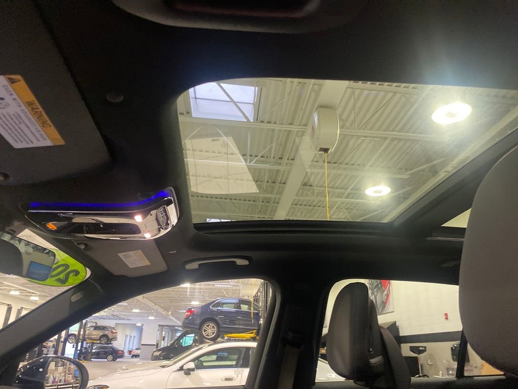 Used 2026 Mercedes-Benz GLC 300 4MATIC image 21