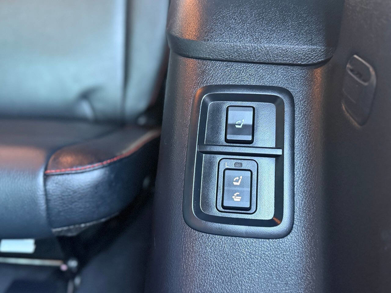 Used 2020 Toyota Sequoia TRD Pro AWD/4WD image 29