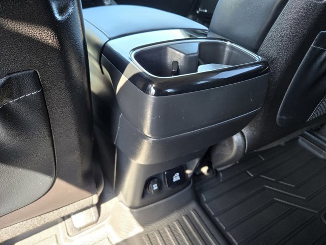 Used 2024 Kia Telluride SX Prestige w/ Towing Package image 31