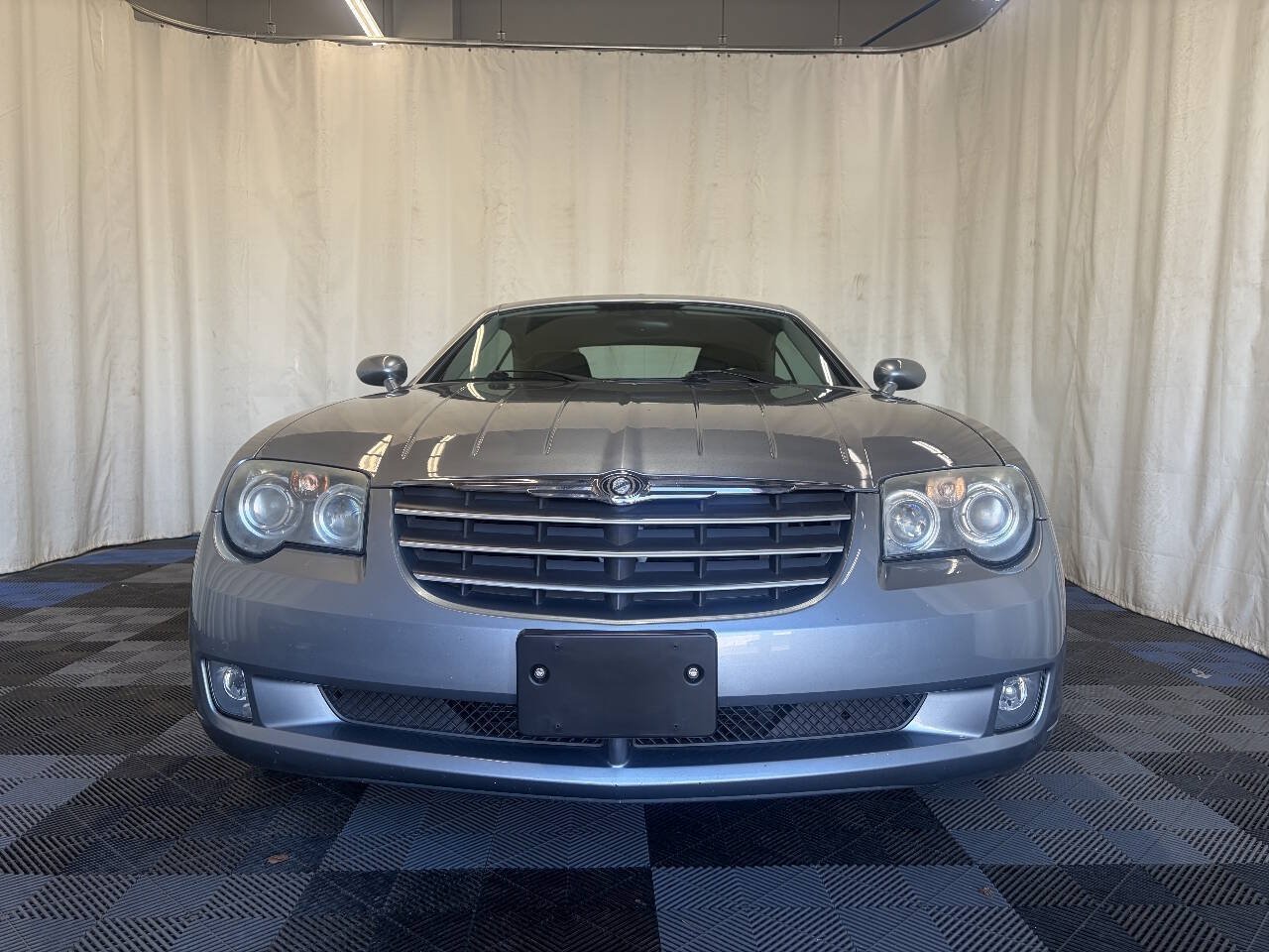 Used 2004 Chrysler Crossfire Coupe RWD image 4