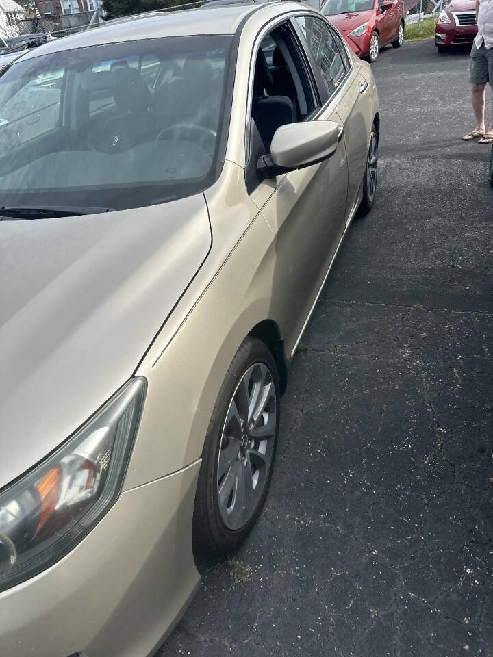 Used 2013 Honda Accord Sport image 3