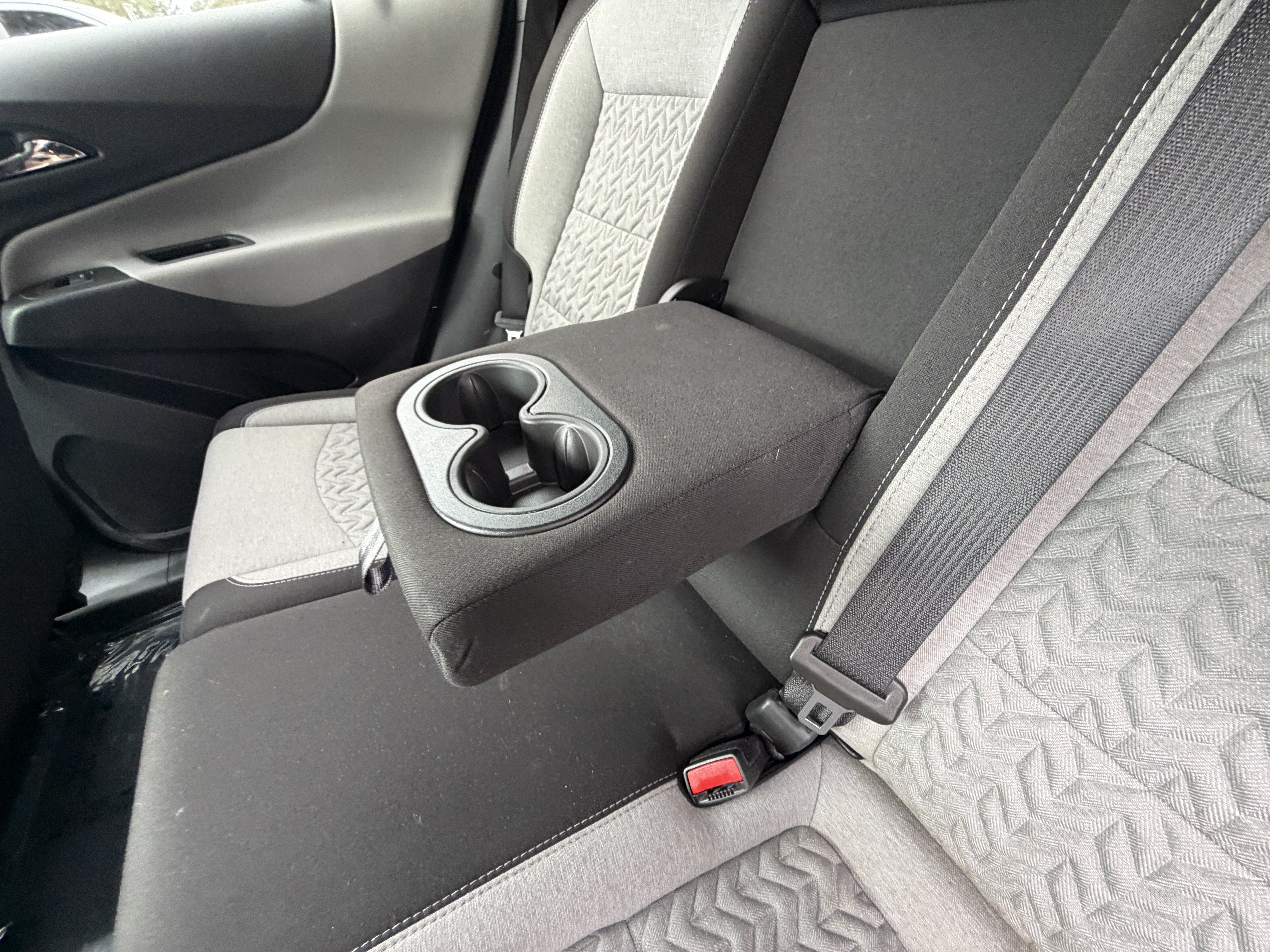 Used 2024 Chevrolet Equinox LS w/ LS Convenience Package FWD image 18
