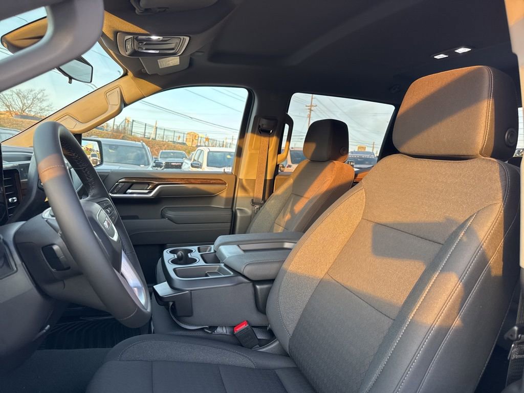 New 2026 GMC Sierra 1500 Elevation image 18