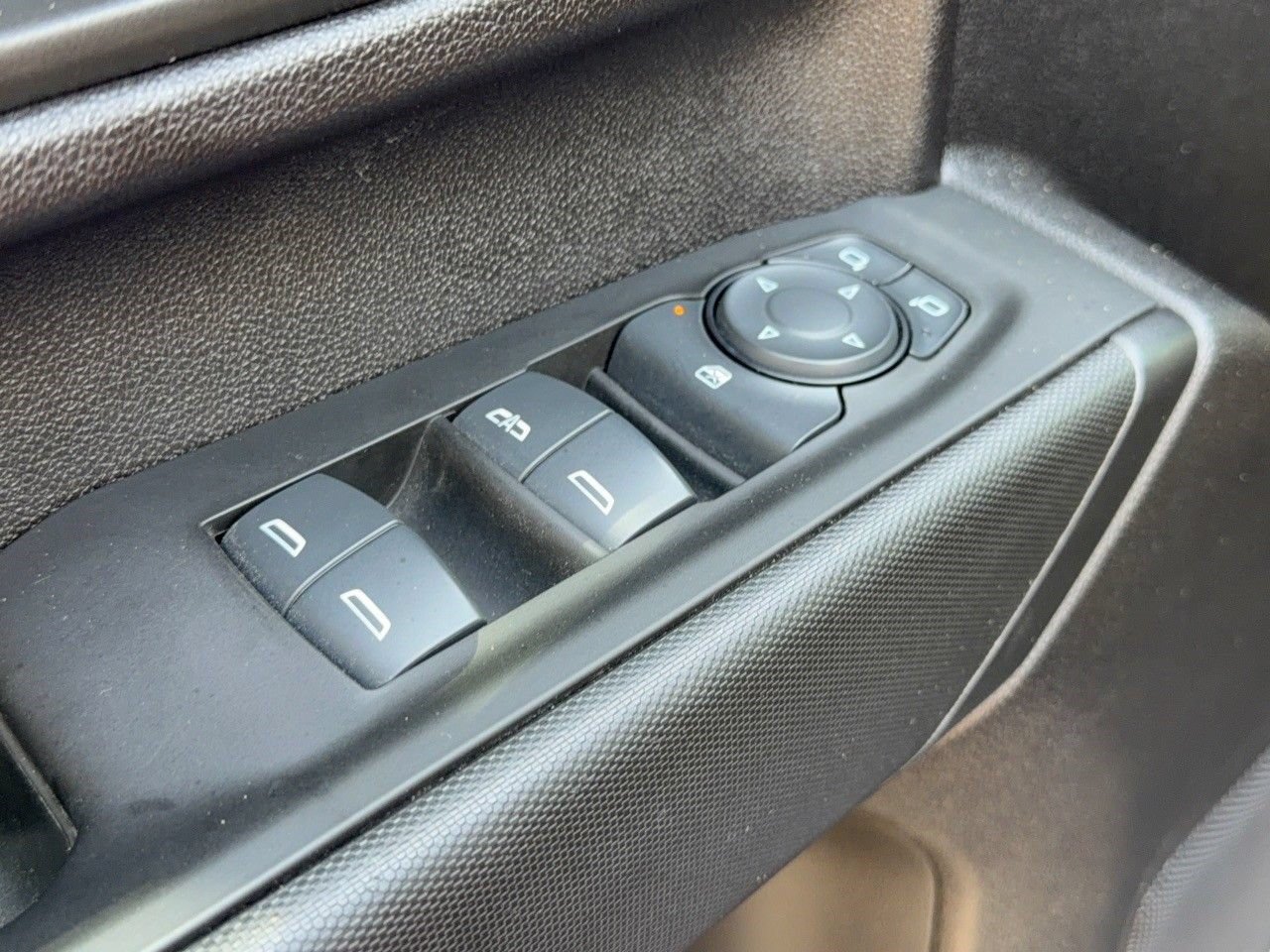 Certified 2024 Chevrolet Silverado 2500 Custom AWD/4WD image 15