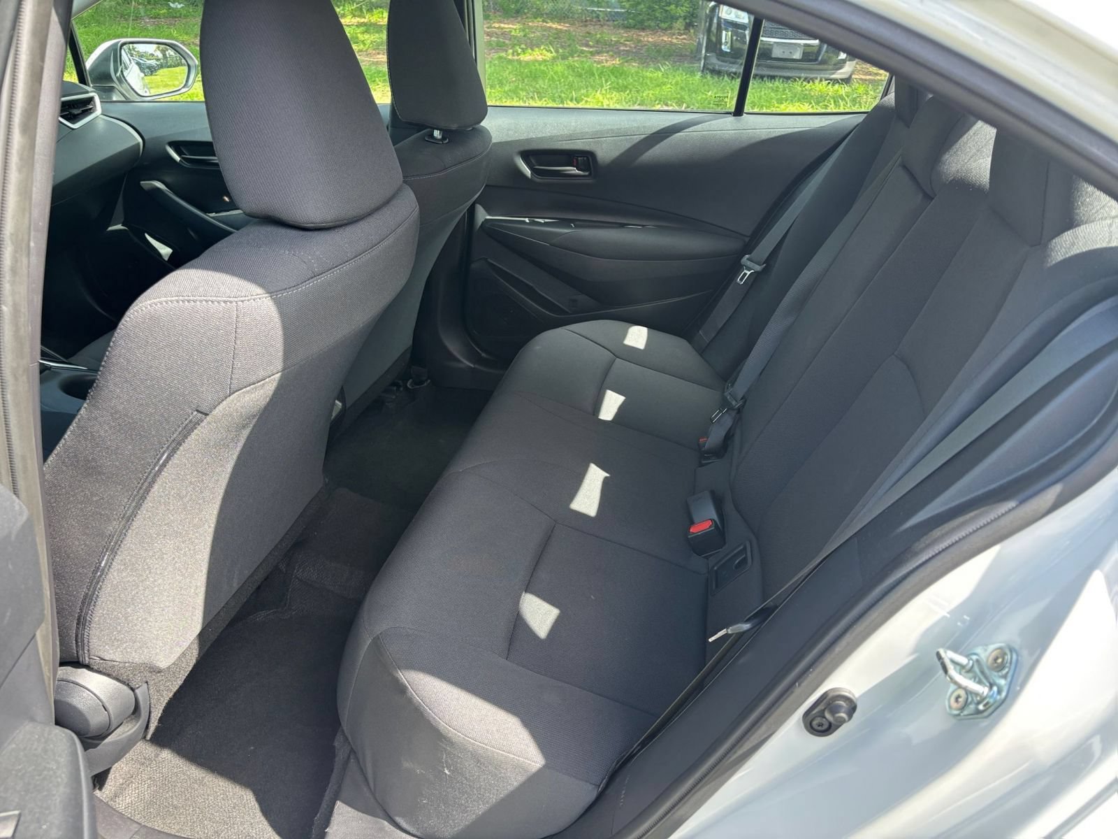 Used 2025 Toyota Corolla LE FWD image 24