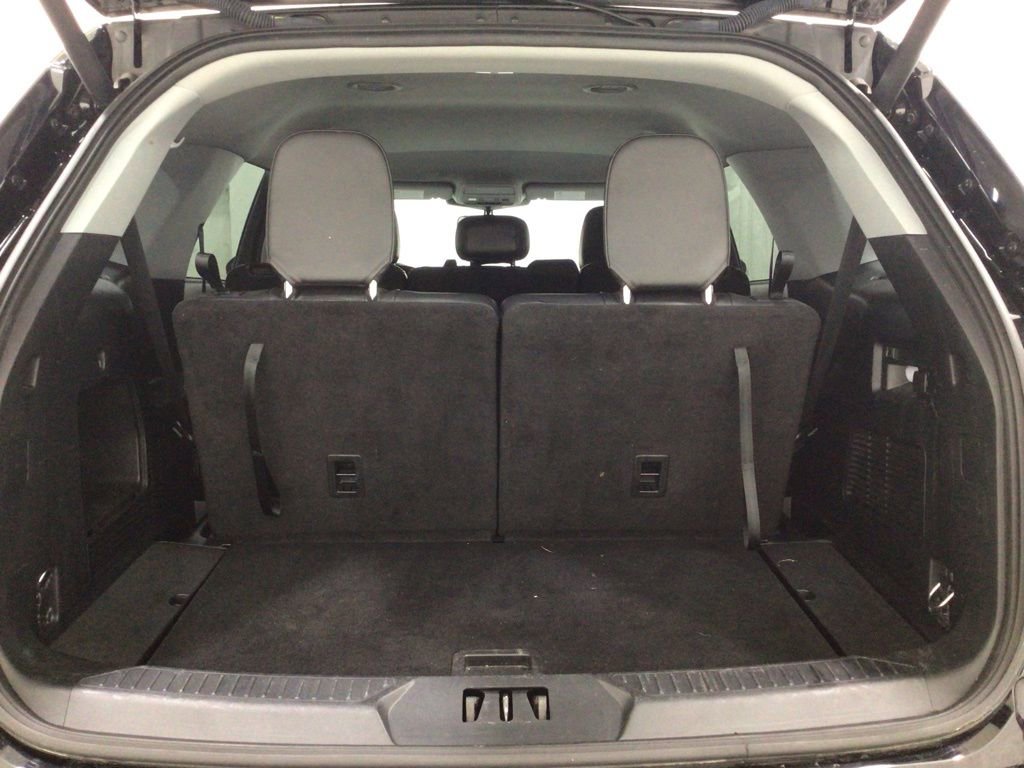 Used 2022 Ford Explorer XLT w/ Equipment Group 202A image 29