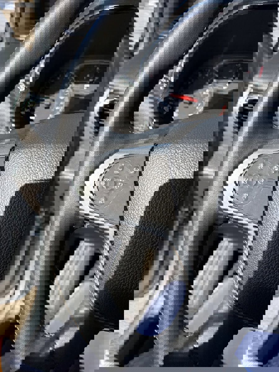 Used 2023 Chevrolet Traverse LT w/ Midnight/Sport Edition image 21