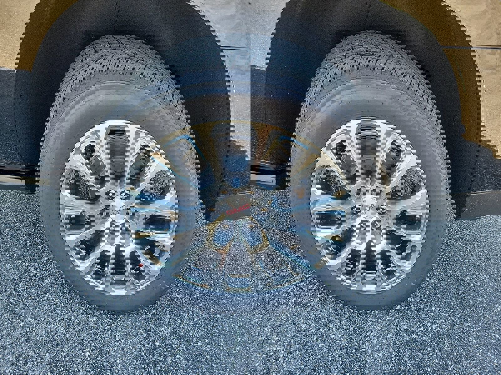 New 2026 GMC Yukon XL Denali image 8