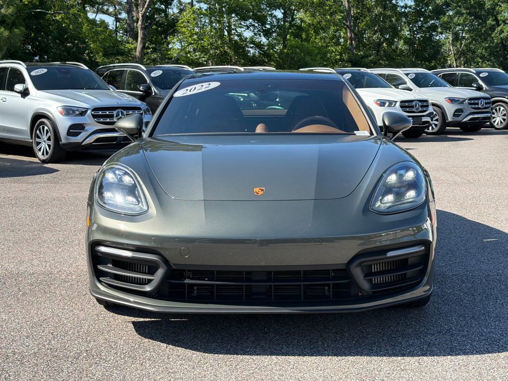 Used 2022 Porsche Panamera image 3