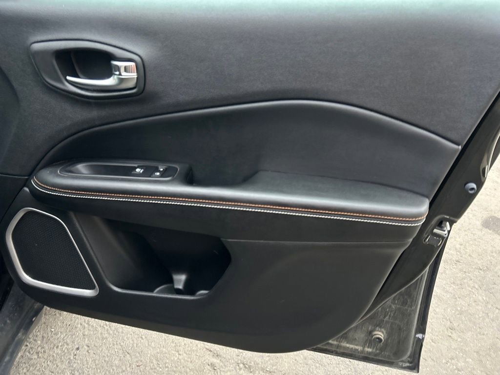 Used 2020 Jeep Compass Latitude image 29