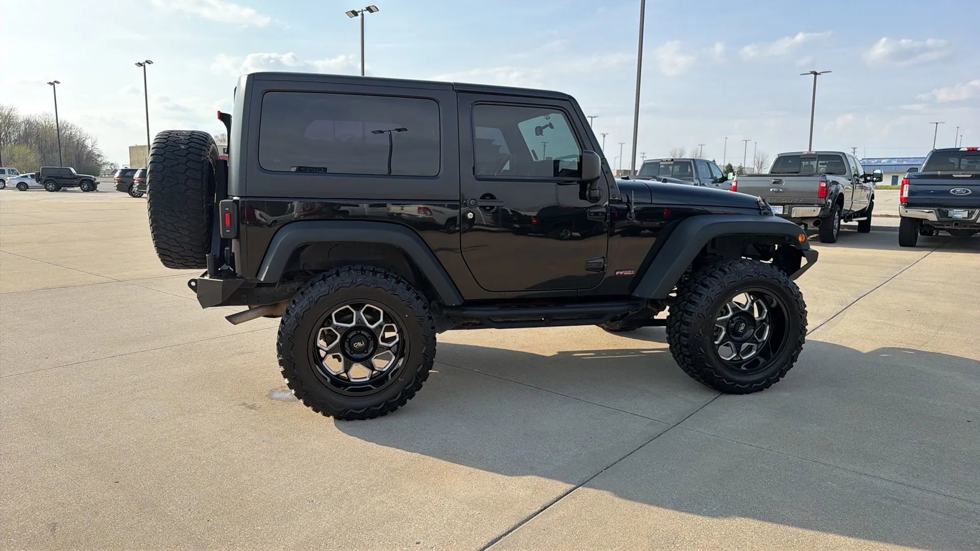 Used 2017 Jeep Wrangler Sport w/ Connectivity Group image 20