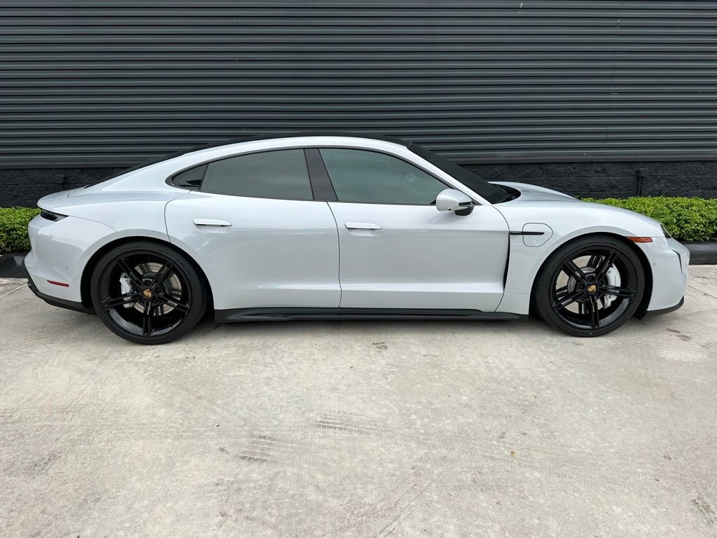 Certified 2022 Porsche Taycan GTS AWD/4WD image 11