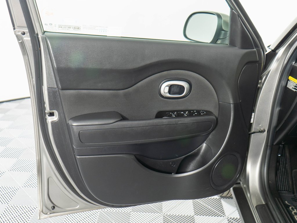 Used 2018 Kia Soul image 20