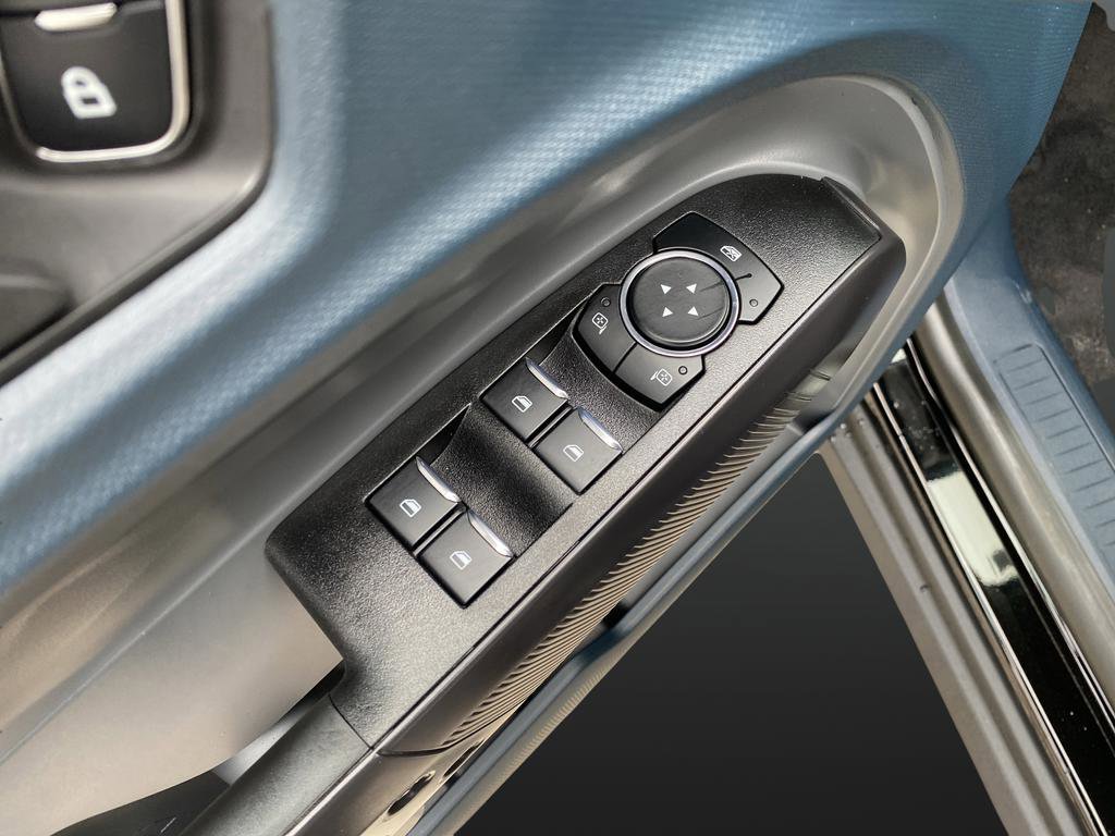 New 2026 Ford Maverick Lariat w/ Black Appearance Package image 38