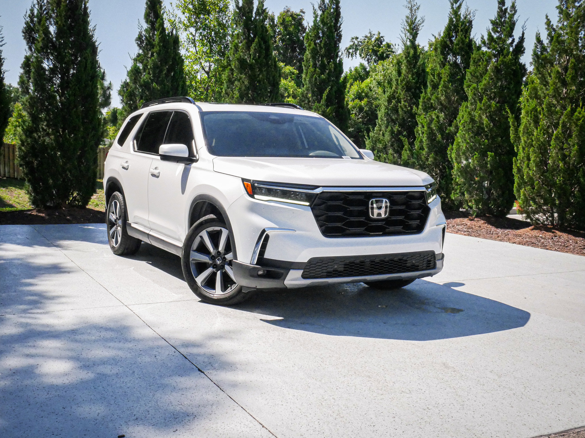 Used 2023 Honda Pilot Touring image 2