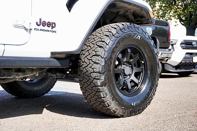 Used 2020 Jeep Gladiator Rubicon AWD/4WD image 9