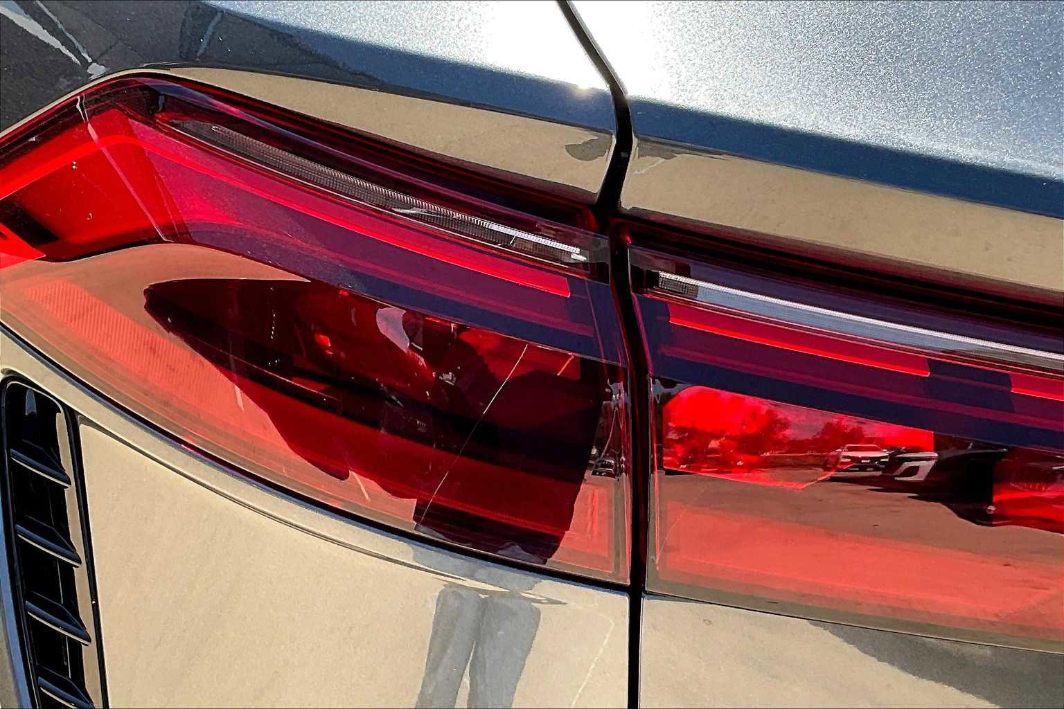 New 2025 Audi RS Q8 performance image 14