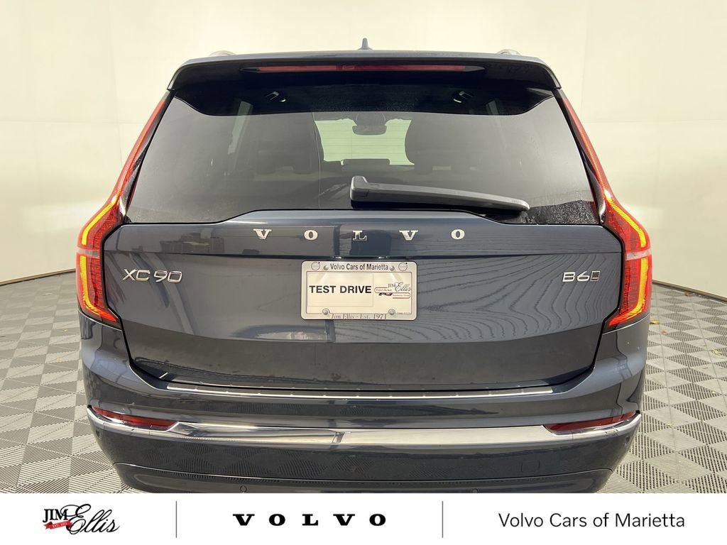 New 2026 Volvo XC90 B6 Plus w/ Protection Package Premier image 7