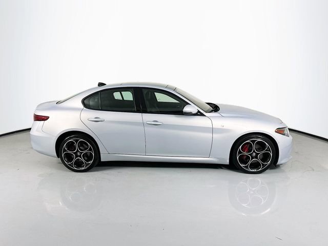 Used 2023 Alfa Romeo Giulia Ti image 10