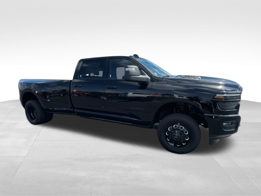 New 2026 RAM 3500 Laramie AWD/4WD image 2