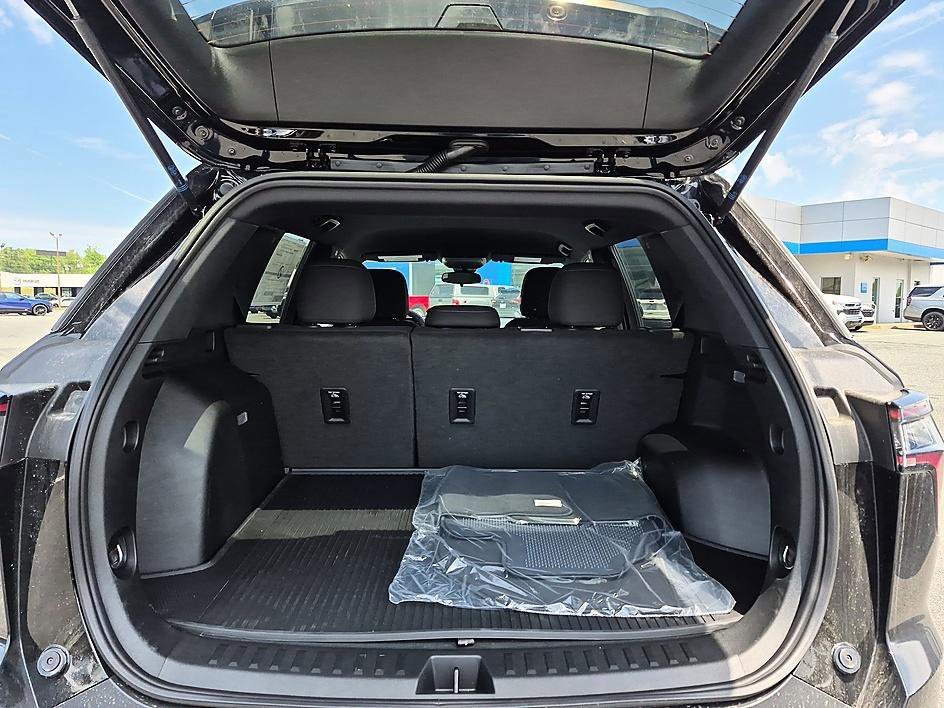 New 2026 Chevrolet Equinox LT FWD image 31