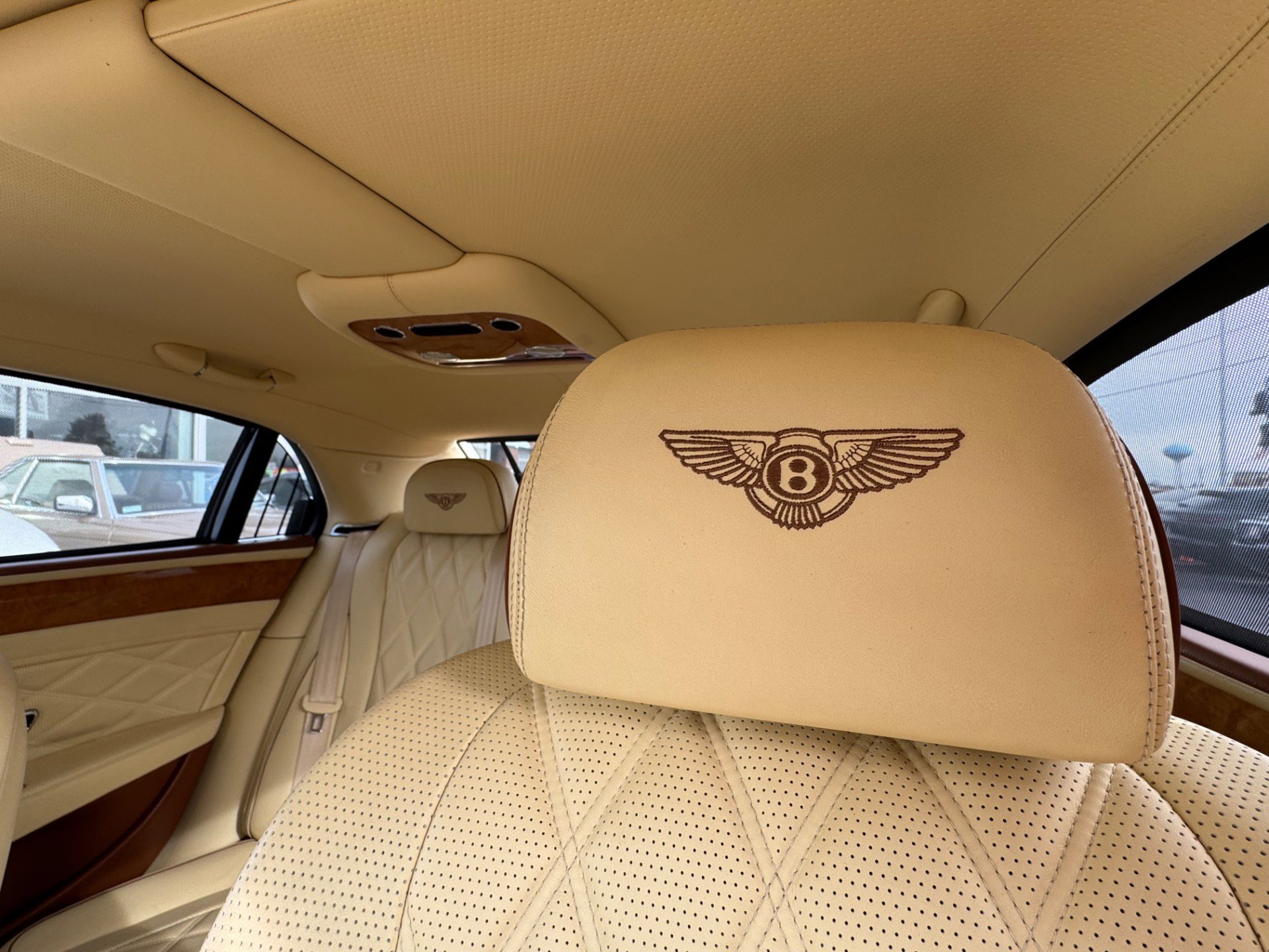 Used 2016 Bentley Flying Spur V8 image 31