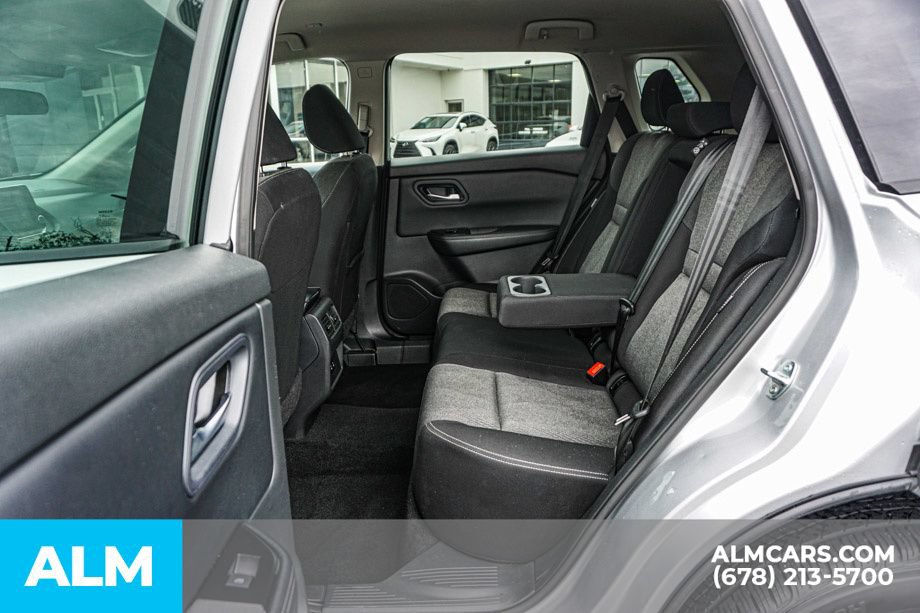 Used 2024 Nissan Rogue SV FWD image 20