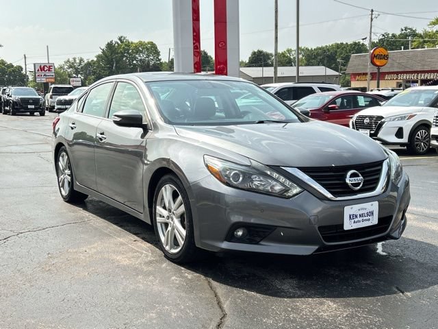 Used 2017 Nissan Altima 3.5 SL FWD image 13