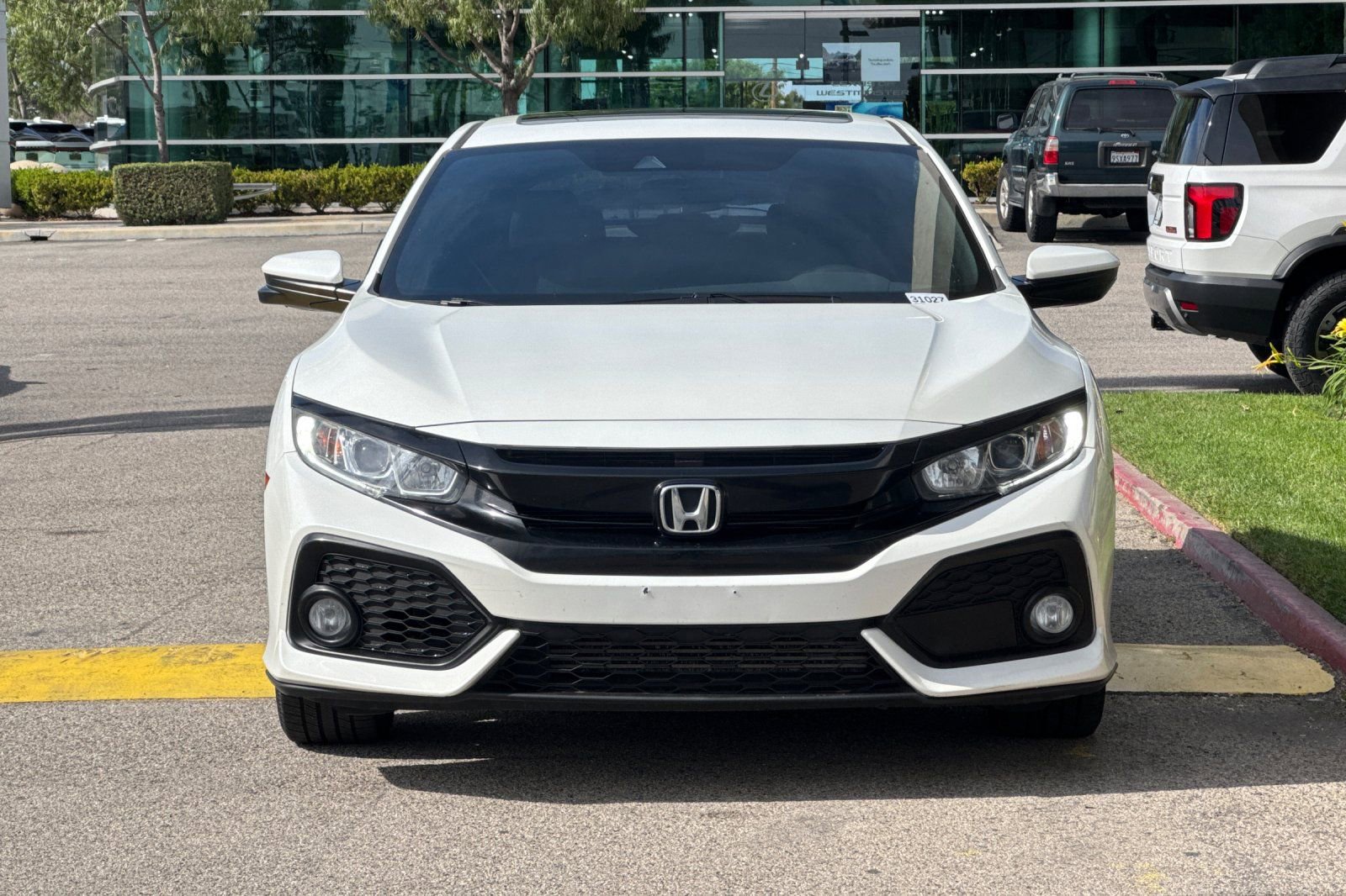Used 2019 Honda Civic EX image 3