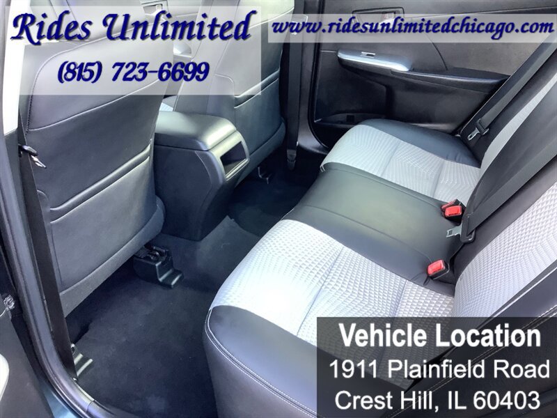 Used 2012 Toyota Camry SE image 22