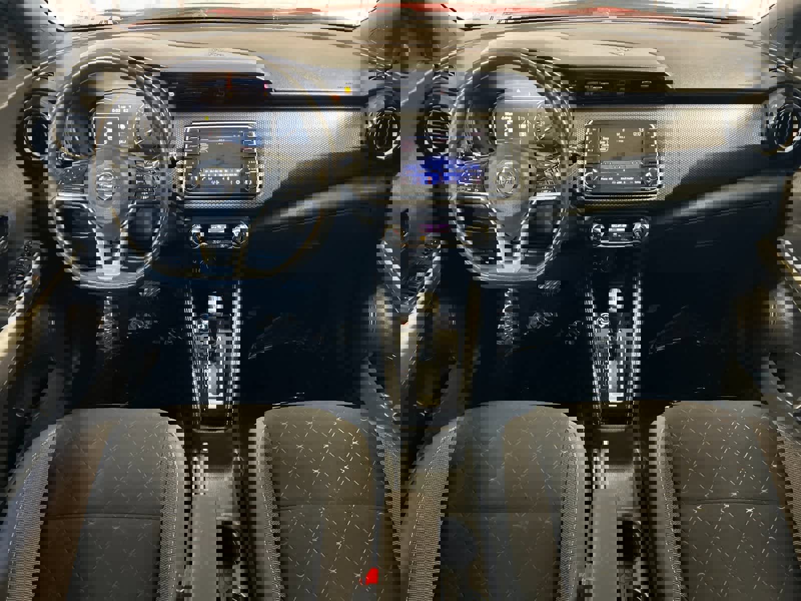 Used 2019 Nissan Kicks SV image 3