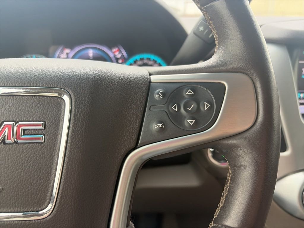 Used 2017 GMC Yukon SLT w/ Open Road Package image 19