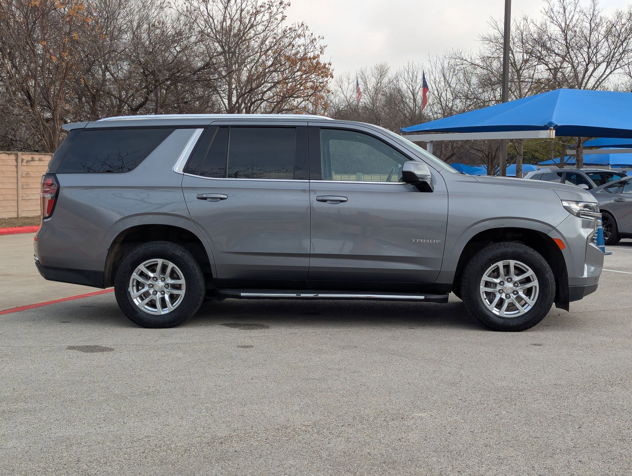 Used 2021 Chevrolet Tahoe LT image 3