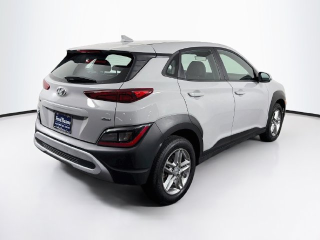 Used 2023 Hyundai Kona SE w/ Cargo Package AWD/4WD image 10