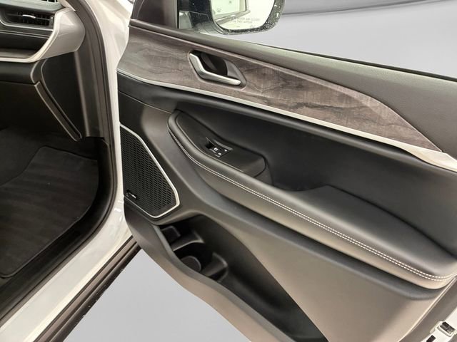 Used 2021 Jeep Grand Cherokee L Limited image 15