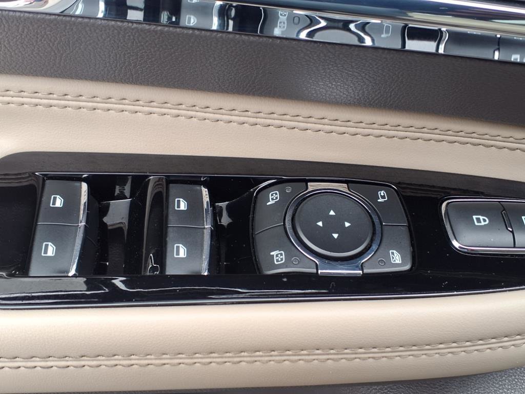 Certified 2021 Lincoln Corsair AWD w/ Equipment Group 101A image 17