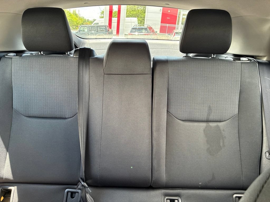 Used 2024 Toyota Prius LE FWD image 20
