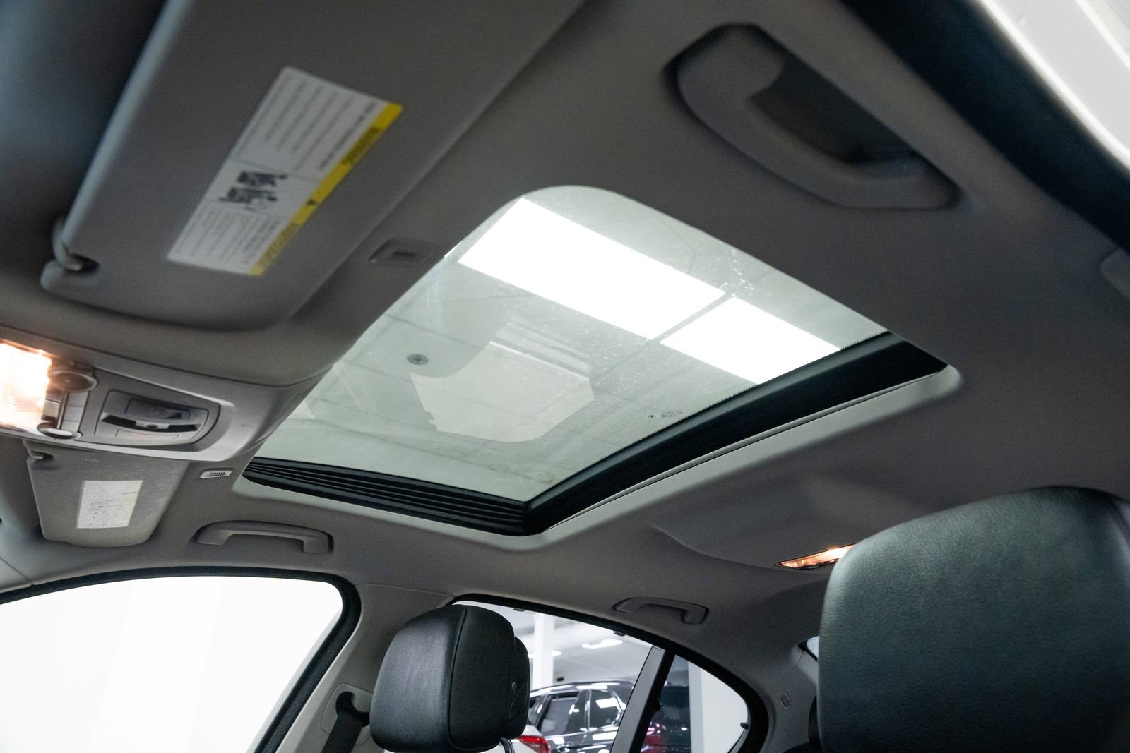 Used 2011 BMW 535i xDrive Sedan AWD/4WD image 16