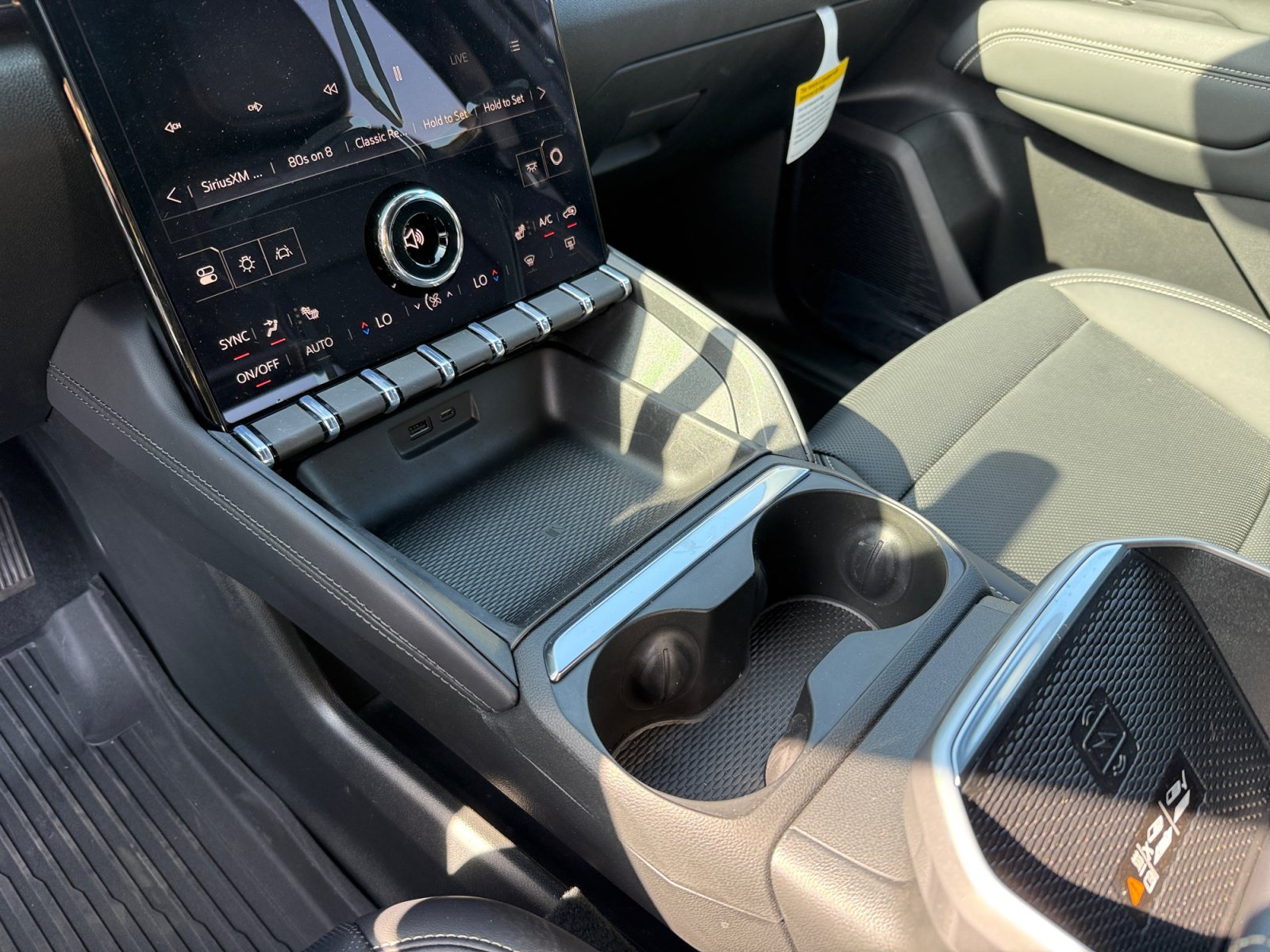 New 2026 GMC Terrain Elevation w/ Elevation Premium Package FWD image 13
